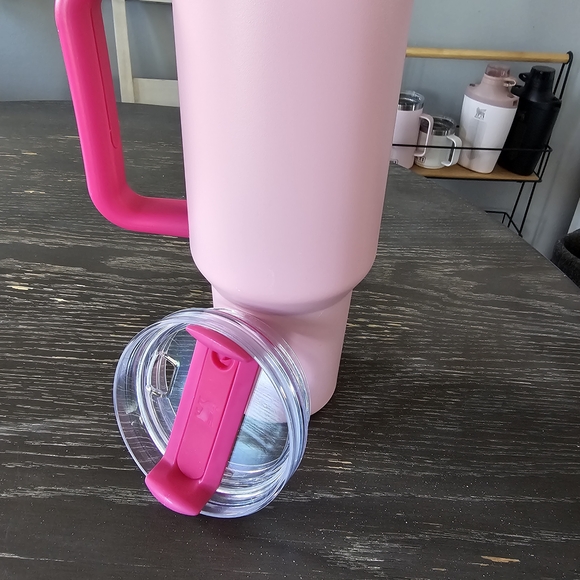 Stanley Pink Tumbler with Handle 40oz - Picture 4 of 7